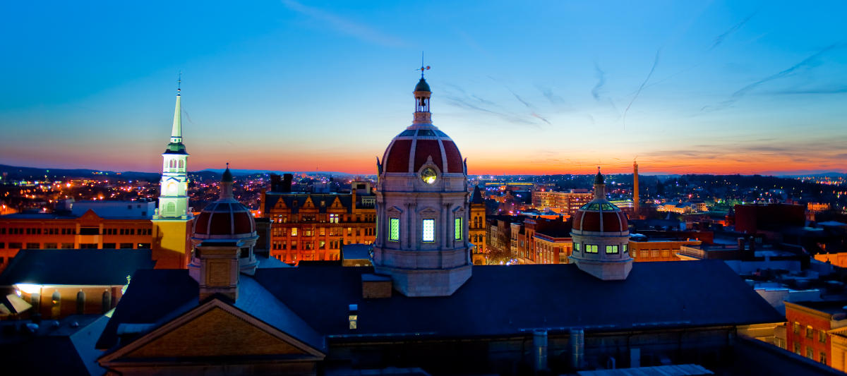 York, Pennsylvania skyline at dusk